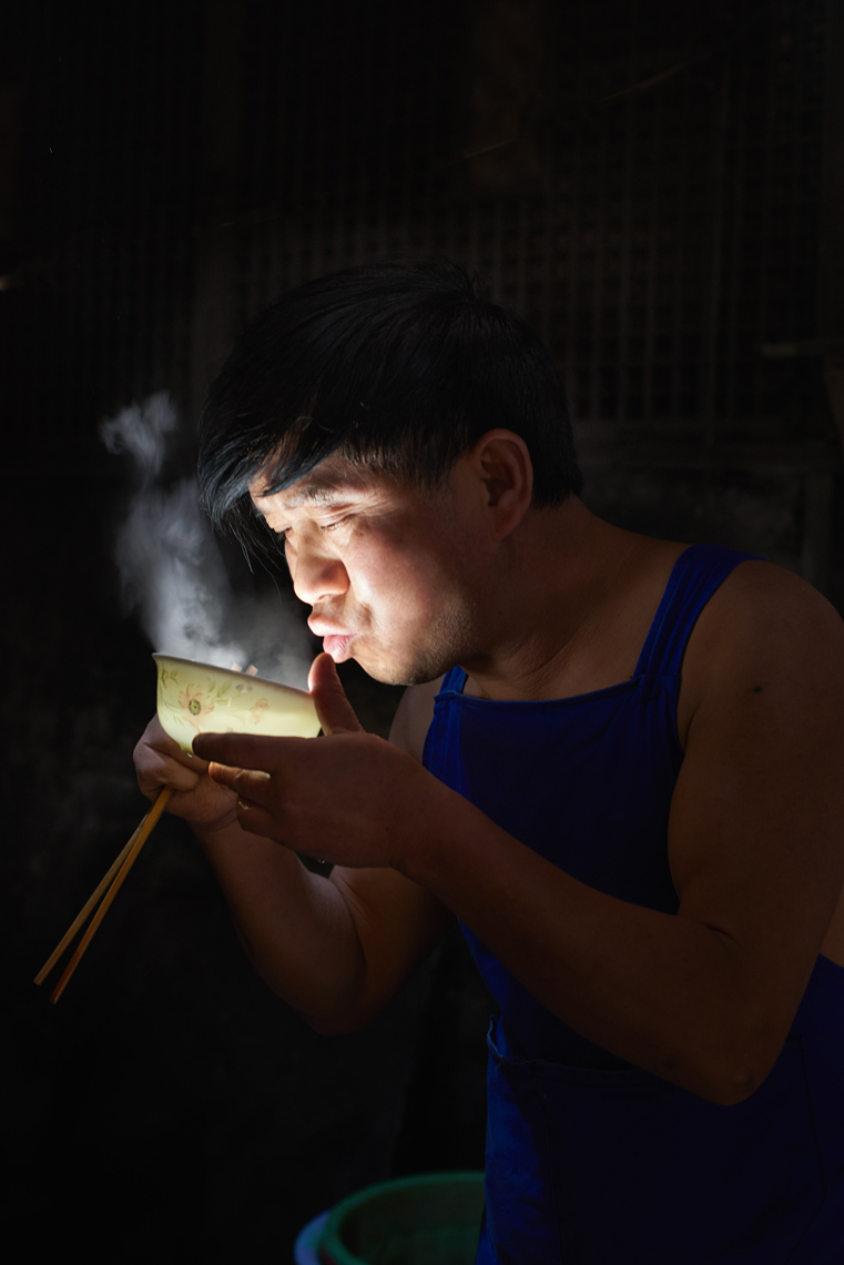 People Portraits Photography : Oldest Tea Shop China